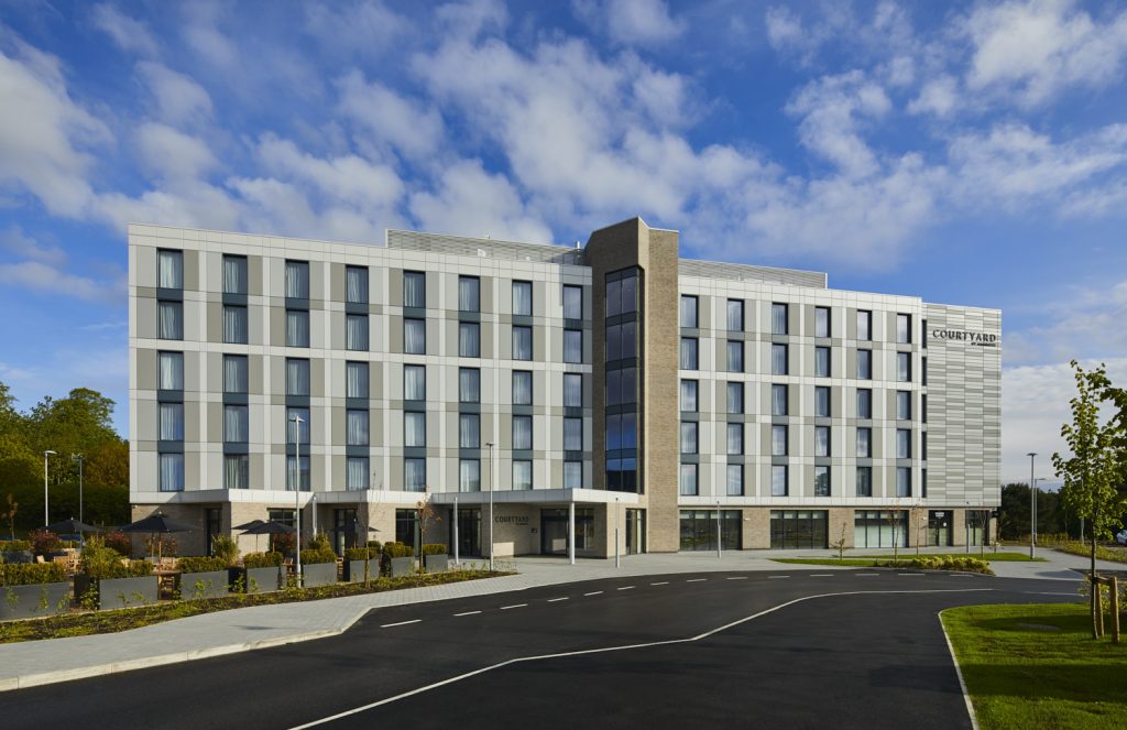 cy_manck_exterior02